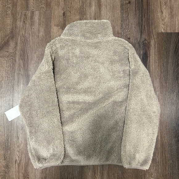 Sherpa Mockneck Sweatshirt - Picture 4 of 5